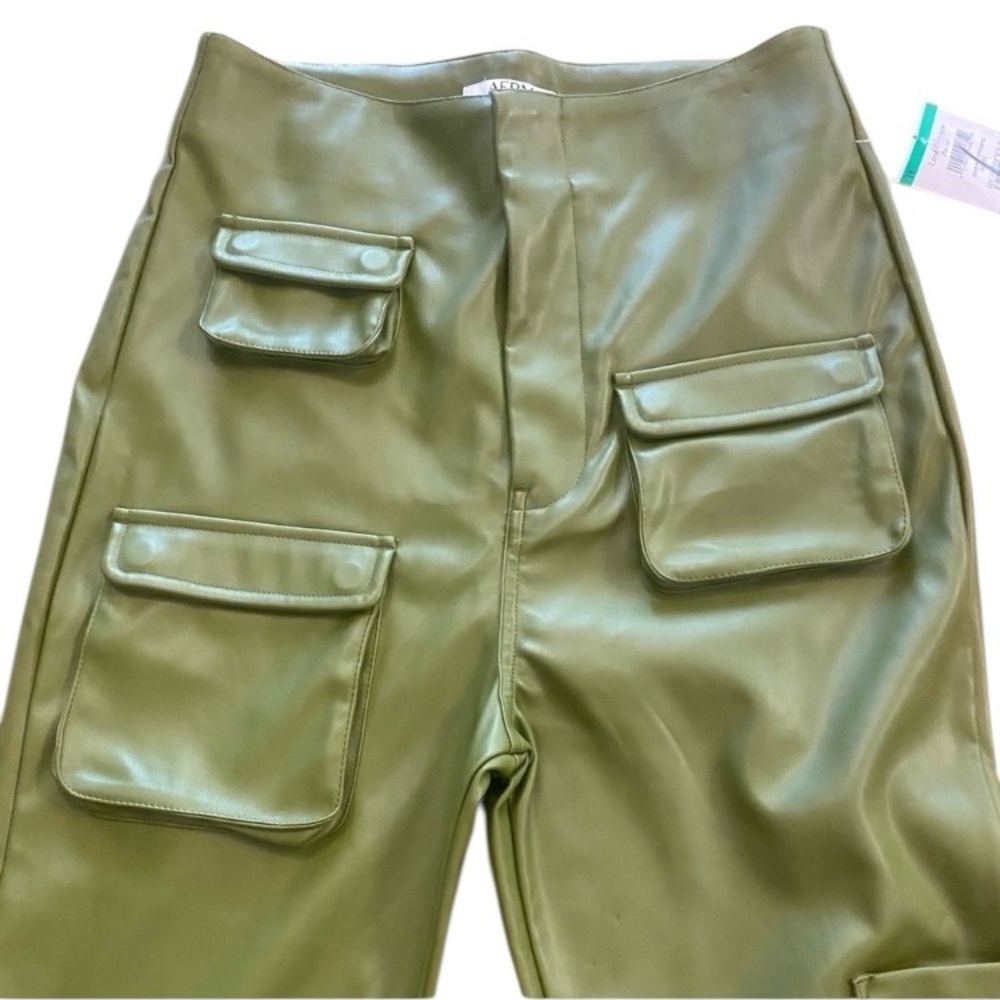 AFRM women’s faux leather green New medium as is*